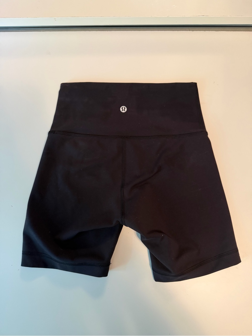 Lululemon Wunder Train 6” Shorts